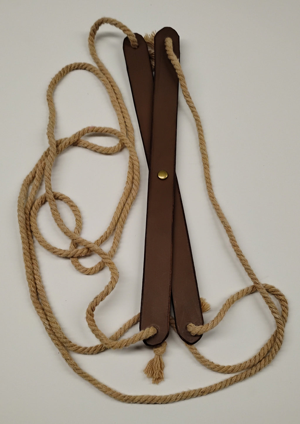 Support suspendu cuir brun foncé