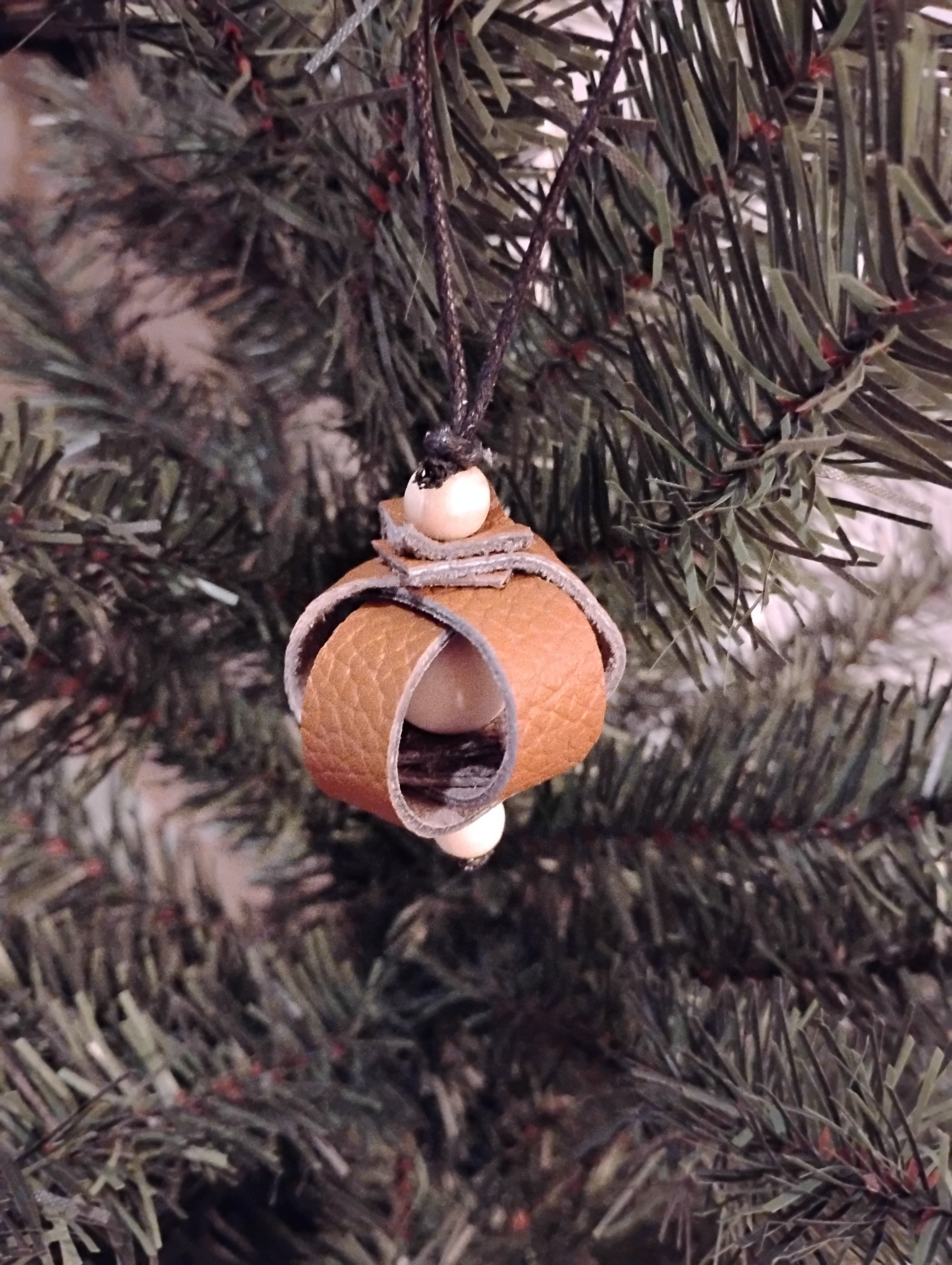 Ornement de Noël en cuir