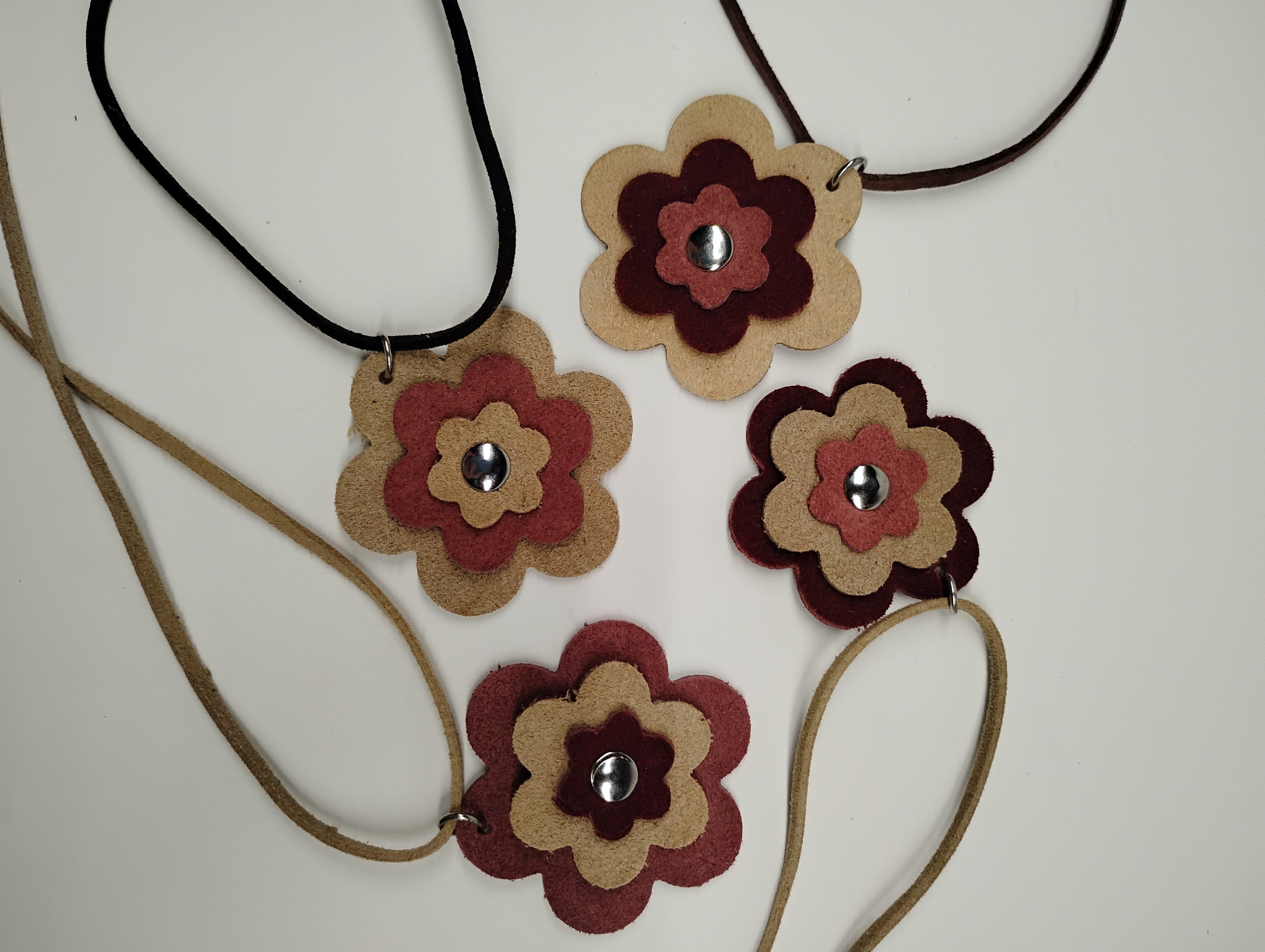 Collier fleur coquelicot